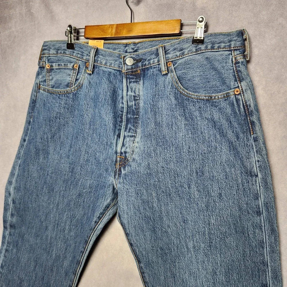 Levis 501 Original Fit Mens Jeans 38x32 Blue Straight Leg Button Fly 005010193